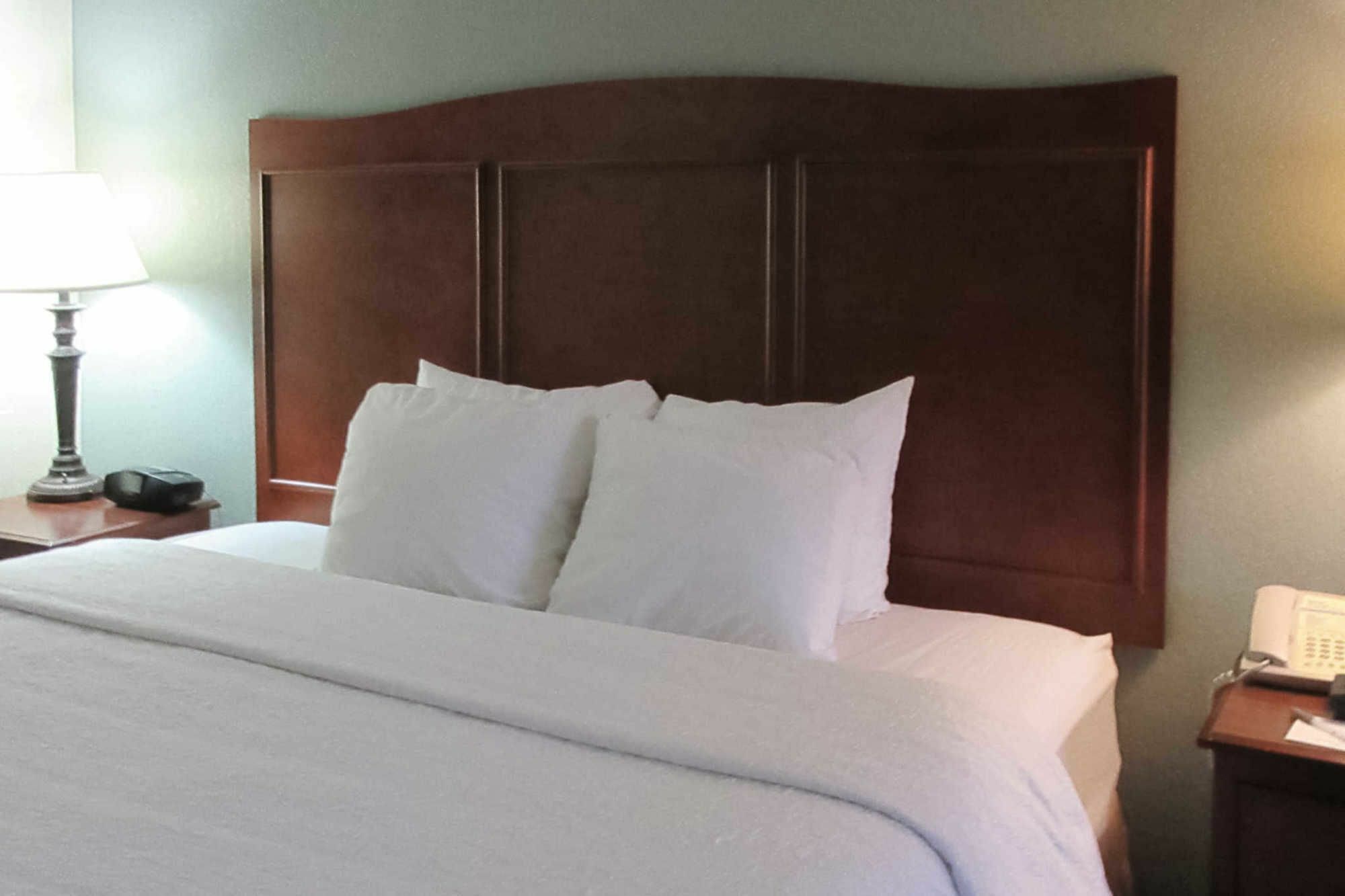 Hotel Clarion Pointe Research Park