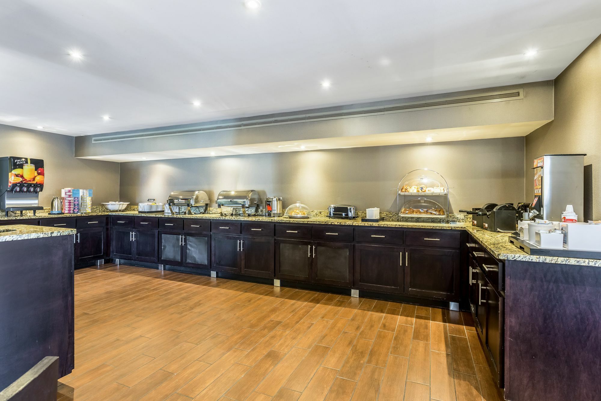 Clarion Pointe Research Park 3*
